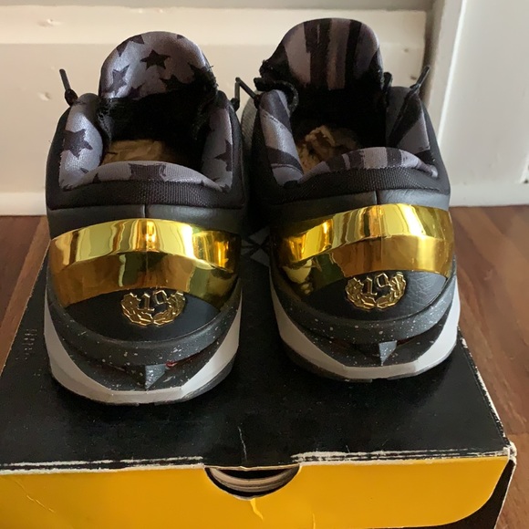 Kobe 7 Prelude size 11.5